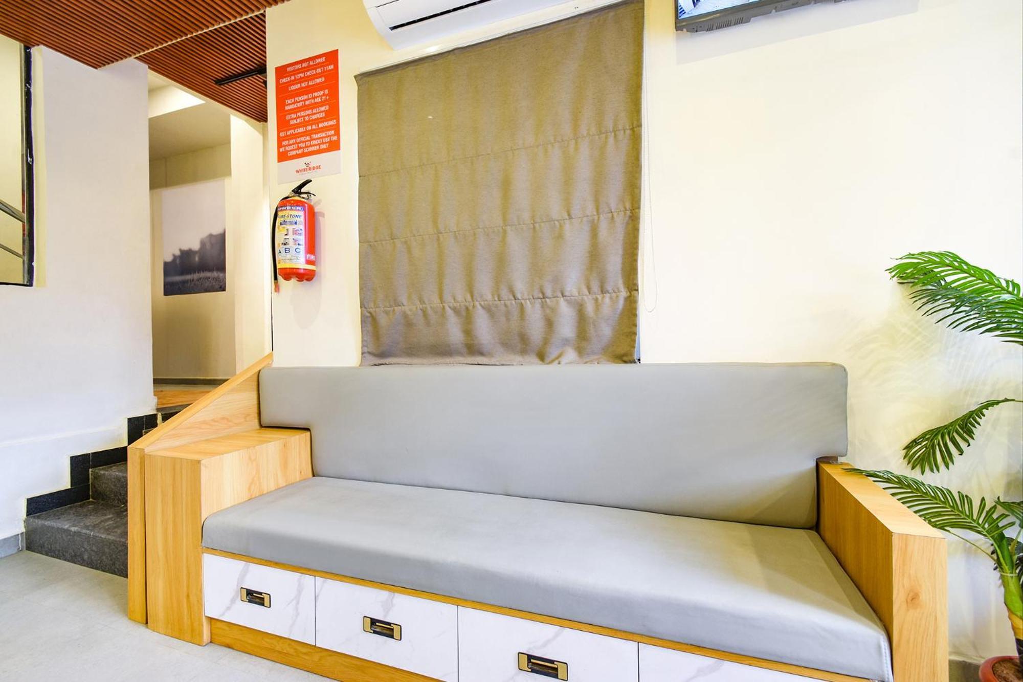 Fabhotel White Ridge - Kondapur Kondapur  Bagian luar foto